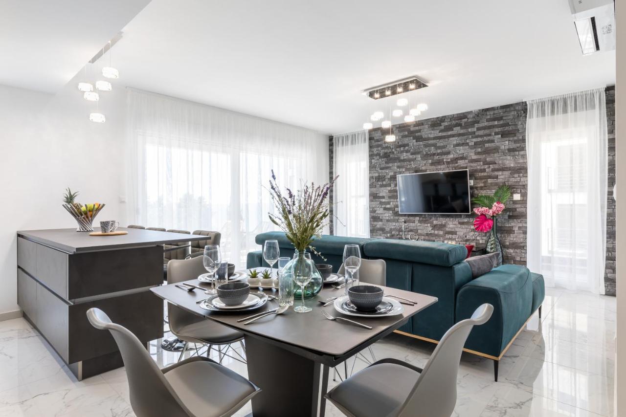 Elysian Zen Luxury Apartment - Two Bedroom Apartment With Terrace And Sea View 스플리트 외부 사진
