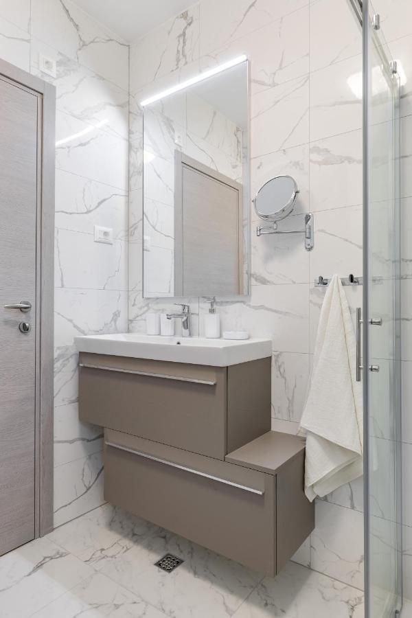 Elysian Zen Luxury Apartment - Two Bedroom Apartment With Terrace And Sea View 스플리트 외부 사진