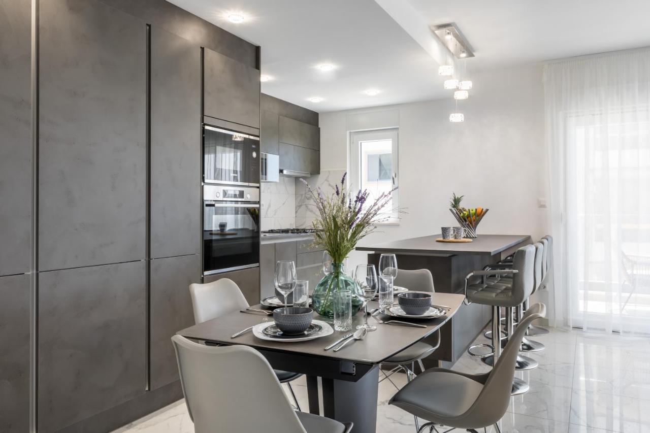 Elysian Zen Luxury Apartment - Two Bedroom Apartment With Terrace And Sea View 스플리트 외부 사진